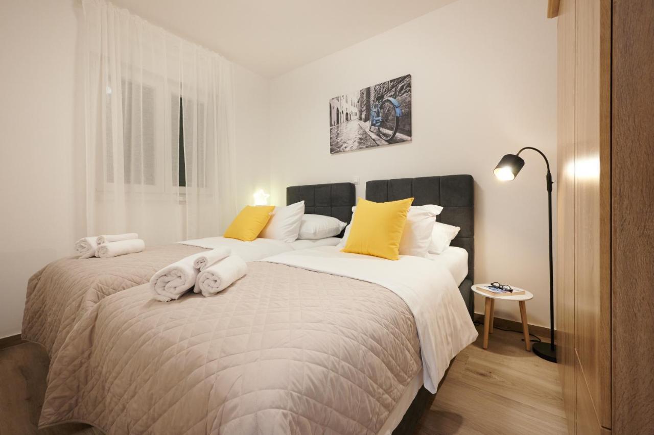 Zen Apartment Trogir Exteriör bild